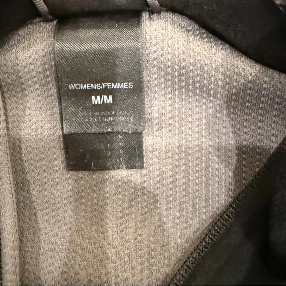The North Face WindWall Fleece Vest – Women’s Medium Black - Picture 3 of 8